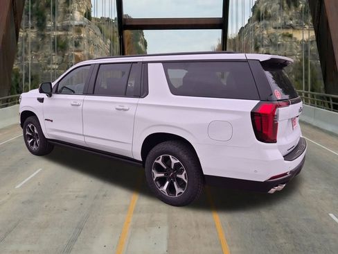 New 2026 GMC Yukon XL AT4 Ultimate AWD/4WD image 8