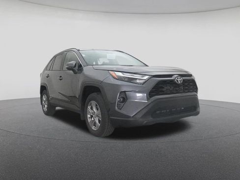 New 2025 Toyota RAV4 XLE image 30