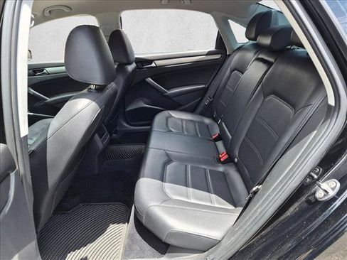Used 2014 Volkswagen Passat 1.8T Wolfsburg Edition FWD image 15