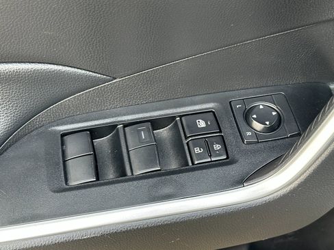 Used 2024 Toyota RAV4 LE image 13