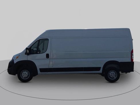 Used 2023 RAM ProMaster 2500 FWD image 6