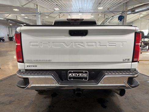Used 2024 Chevrolet Silverado 3500 LTZ w/ LTZ Convenience Package AWD/4WD image 37