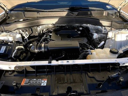Used 2020 Ford Explorer XLT image 9
