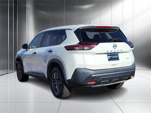 Used 2021 Nissan Rogue S image 5