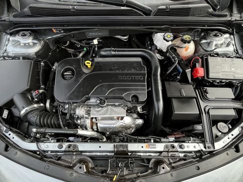 Certified 2025 Chevrolet Malibu LT image 8