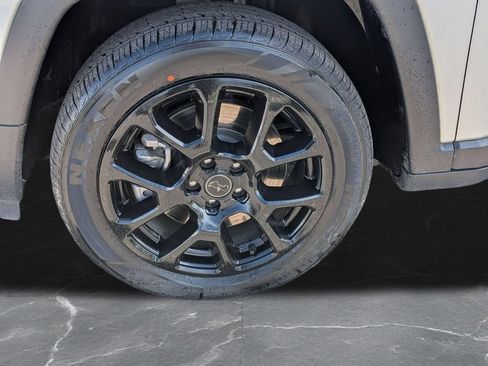Used 2025 Jeep Compass Limited AWD/4WD image 32