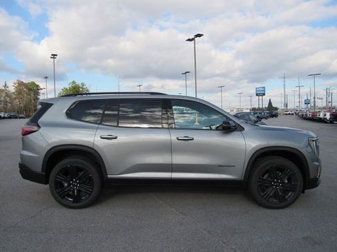 New 2026 GMC Acadia Elevation image 3