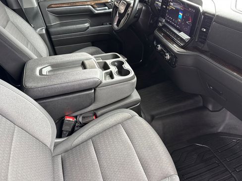 Used 2024 GMC Sierra 1500 Elevation image 19