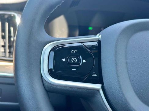 New 2026 Volvo XC60 B5 Core image 13