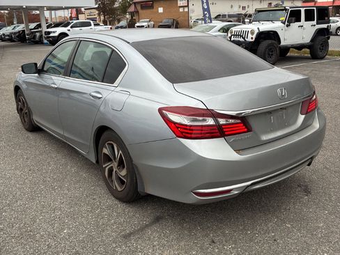 Used 2017 Honda Accord LX image 6