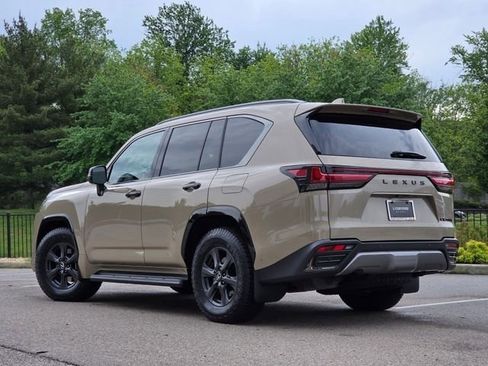 Used 2025 Lexus LX 700h Overtrail AWD/4WD image 25