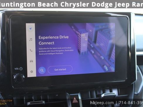 Used 2023 Toyota Corolla Cross XLE image 23