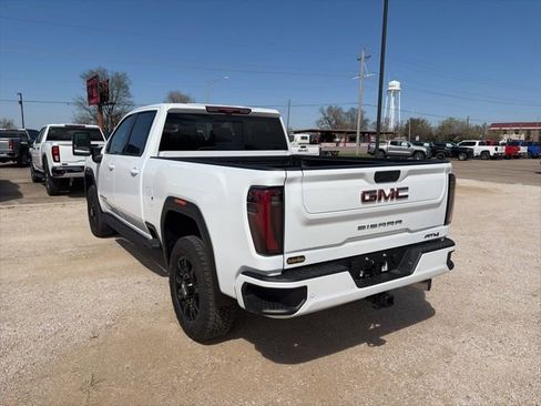New 2026 GMC Sierra 2500 AT4 w/ AT4 Premium Plus Package image 4