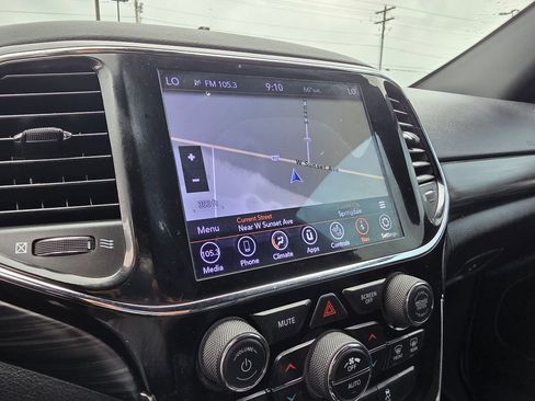 Used 2020 Jeep Grand Cherokee Altitude image 16