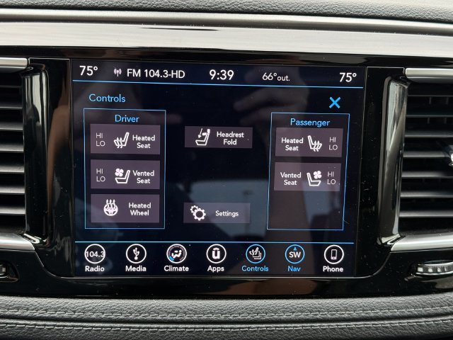 Used 2019 Chrysler Pacifica Limited FWD image 17