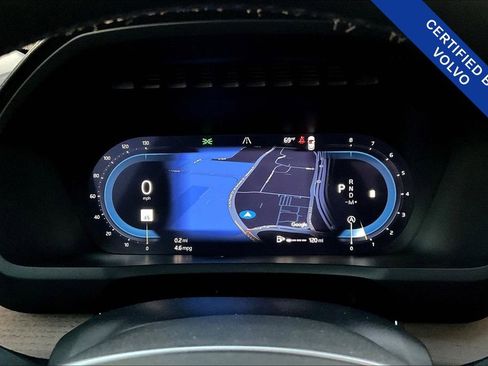 Certified 2025 Volvo XC90 B6 Plus image 27