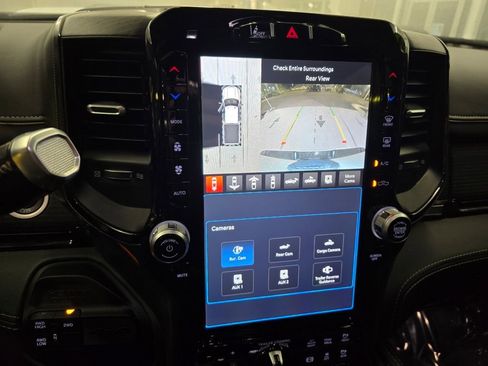 Certified 2024 RAM 2500 Limited image 29