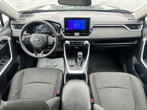 Used 2023 Toyota RAV4 AWD Hybrid image 41