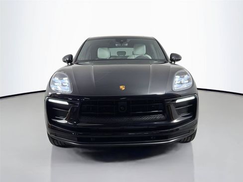 Certified 2023 Porsche Macan AWD/4WD image 10