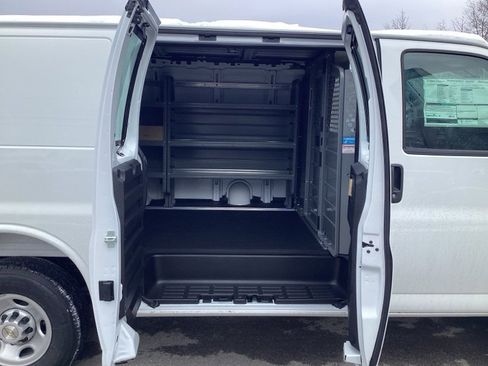 New 2025 Chevrolet Express 2500 Work Van image 12