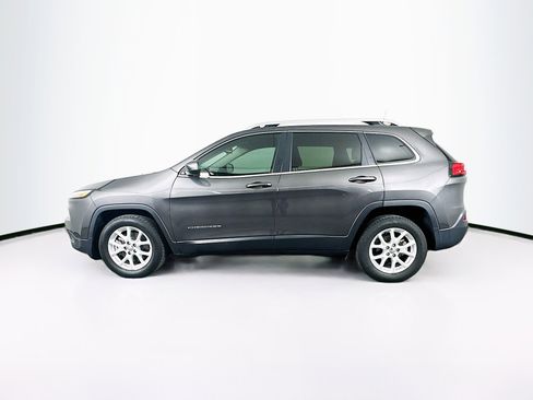 Used 2017 Jeep Cherokee Latitude image 4