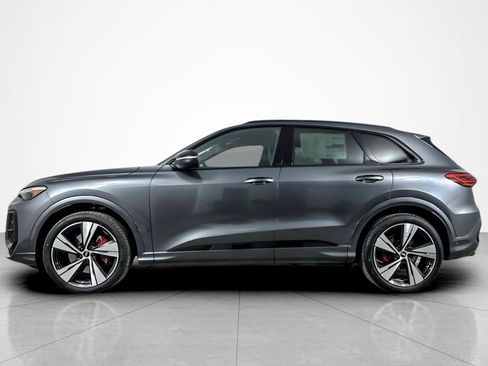 New 2025 Audi SQ5 Premium Plus image 3