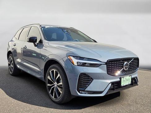 Certified 2023 Volvo XC60 B5 Plus w/ Climate Package AWD/4WD image 8