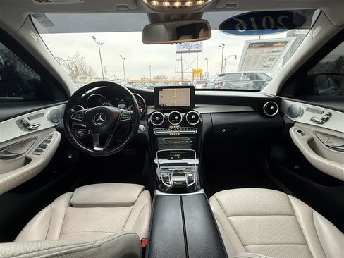 Used 2016 Mercedes-Benz C 300 4MATIC Sedan image 23