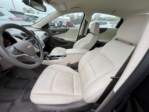 Used 2024 Chevrolet Malibu LT image 27