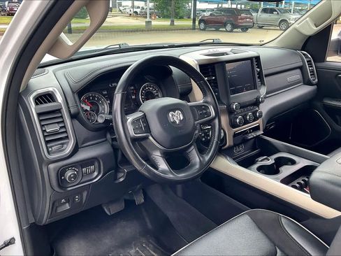 Used 2022 RAM 1500 Laramie AWD/4WD image 17