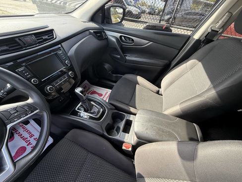 Used 2019 Nissan Rogue Sport S image 7