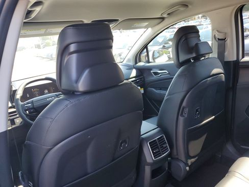New 2026 Kia Sportage EX image 12