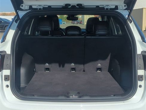 Certified 2024 Jeep Compass Limited image 23