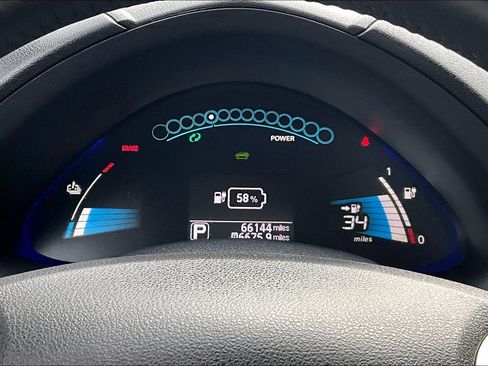 Used 2014 Nissan Leaf SV w/ LED & Quick Charge Package image 12