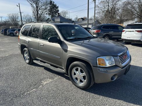 Used 2007 GMC Envoy SLT w/ Cargo Convenience Package image 6