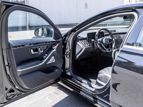 Used 2024 Mercedes-Benz S 580e 4MATIC Sedan image 26
