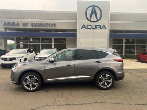 Used 2025 Acura RDX SH-AWD w/ Technology Package image 2