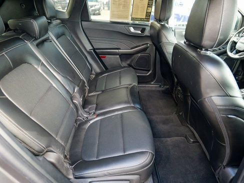 Used 2022 Ford Escape SEL w/ Technology Package image 30