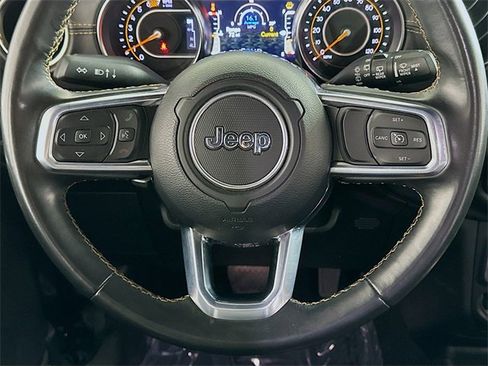 Used 2022 Jeep Wrangler Unlimited Sahara image 13