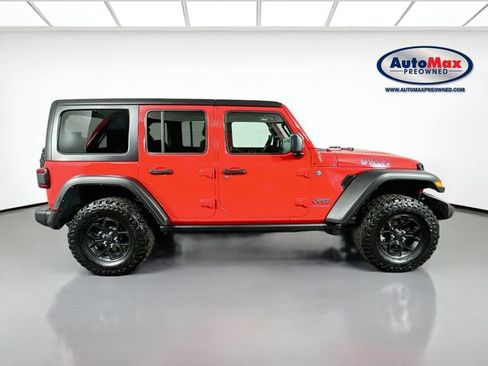 Used 2024 Jeep Wrangler Unlimited AWD/4WD image 9