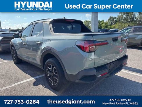 Used 2023 Hyundai Santa Cruz SEL Premium AWD/4WD image 2