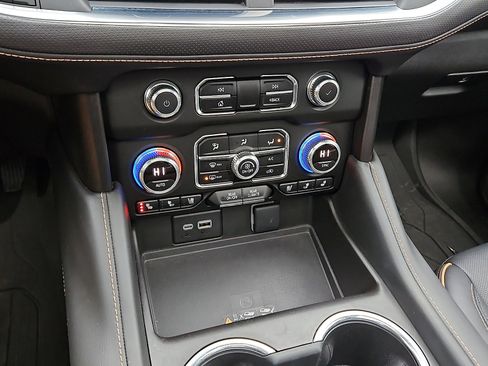 Used 2023 GMC Yukon AT4 w/ LPO, Floor Liner Package image 18