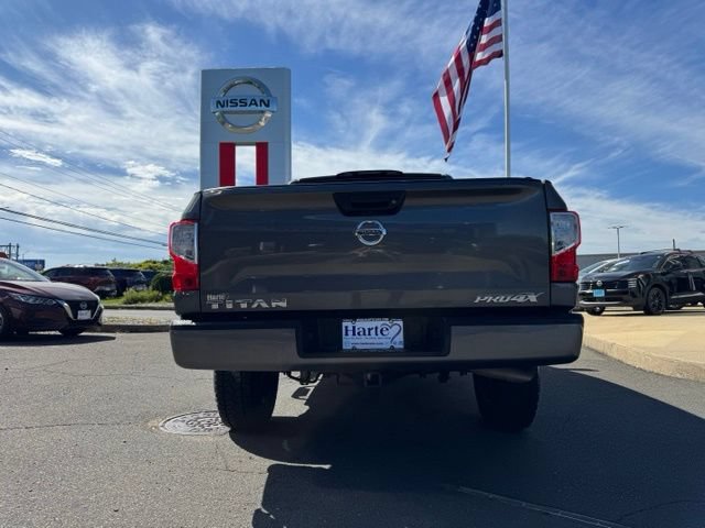 Used 2019 Nissan Titan PRO-4X AWD/4WD image 5