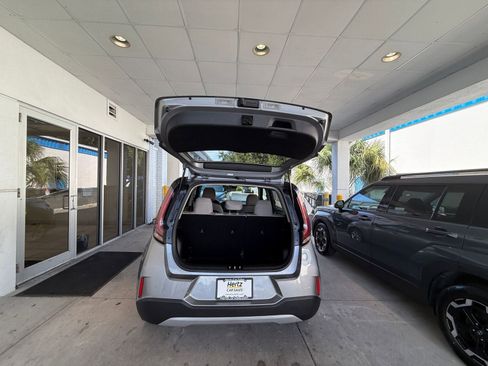 Used 2025 Kia Soul LX w/ Option Group 015 image 31