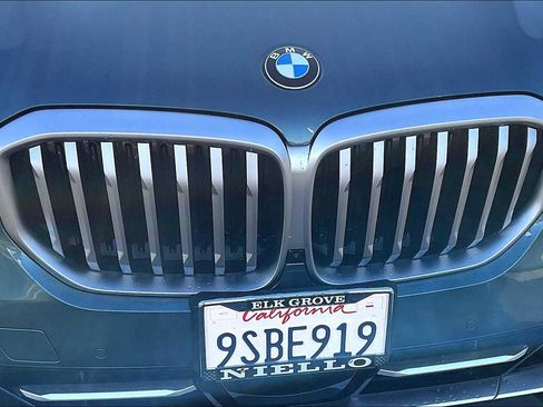 Used 2025 BMW X5 sDrive40i w/ Premium Package image 33