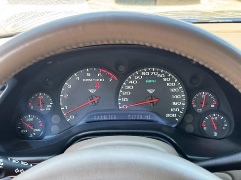 Used 2004 Chevrolet Corvette Convertible w/ Preferred Equipment Group RWD image 16