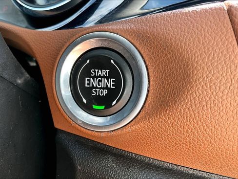 Used 2021 Buick Encore GX Essence image 34