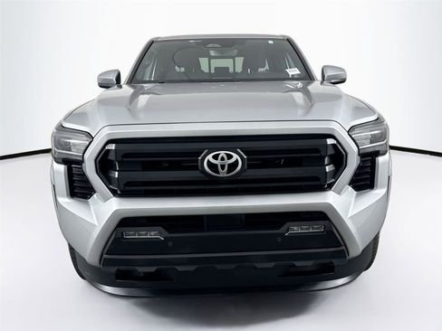 Certified 2024 Toyota Tacoma SR5 image 8