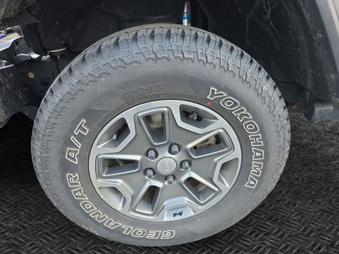 Certified 2021 Jeep Wrangler Sport AWD/4WD image 11