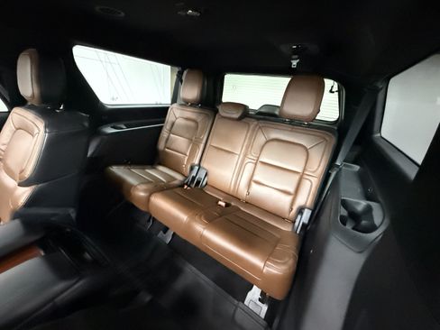Used 2023 Lincoln Navigator L Reserve w/ Equipment Group 201A AWD/4WD image 27